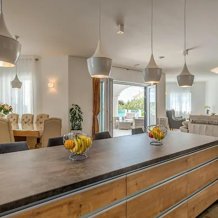 Ivelja Holiday home Sibenik