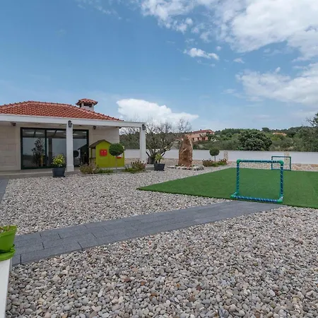 Ivelja Holiday home Sibenik